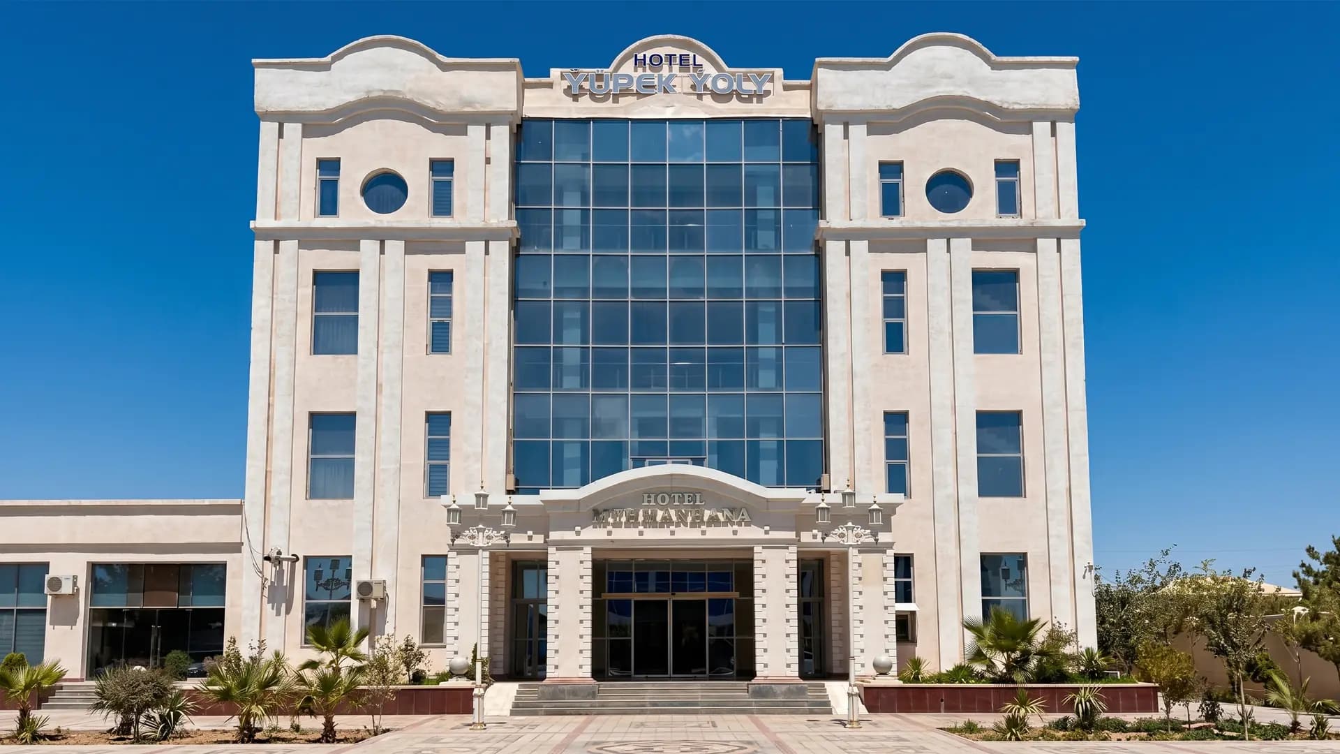 Yupek Yoly Hotel