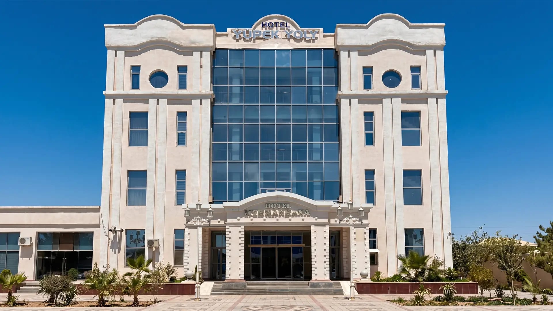 Yupek Yoly Hotel